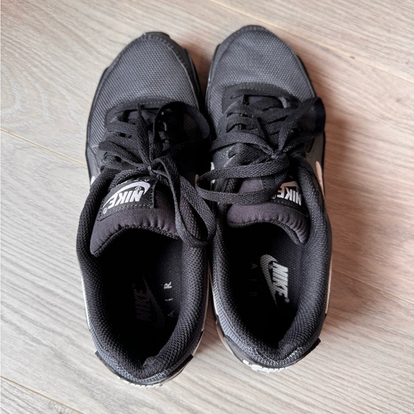 Nike Air Max Sneakers - Size US 8.5 - Picture 4 of 5